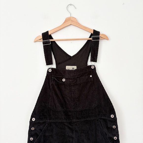 Levi’s silver tab corduroy overalls - Picture 4 of 6